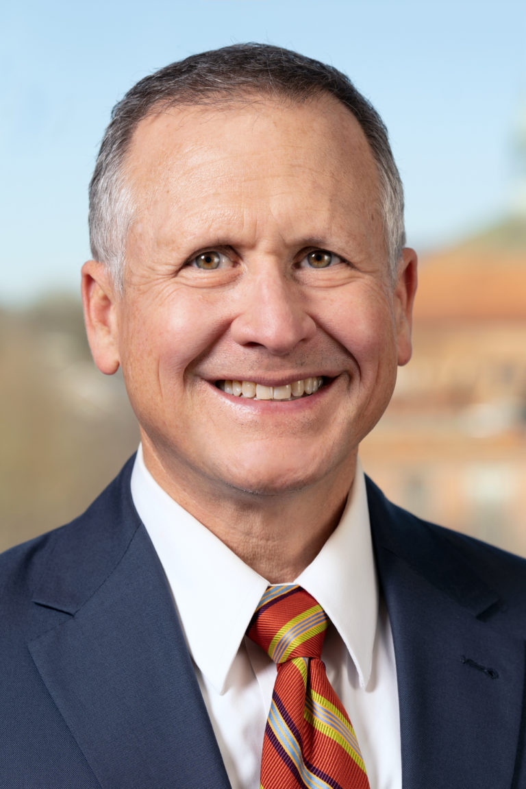 Attorney Steven Sizemore joins Roberts & Stevens law firm Attorneys